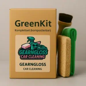 Kompostierbares Autopflege-Komplettset in brauner Kartonverpackung mit dem GEARNGLOSS-Logo – inklusive Bürste, grünem Mikrofasertuch und Luffa-Pad